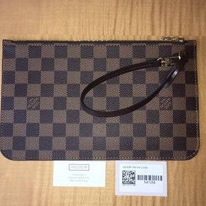 LOUIS VUITTON NEVERFULL MM SIZE CLUTCH
